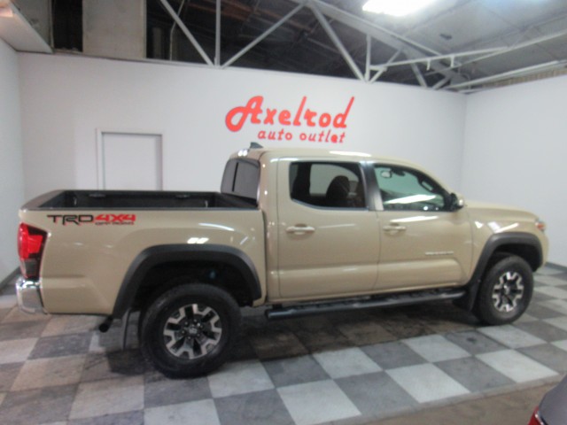 2018 Toyota Tacoma SR5 Double Cab Long Bed V6 6AT 4WD in Cleveland